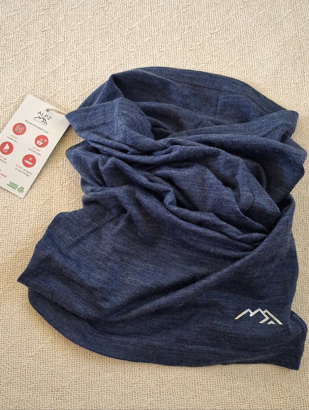 merino.tech ♡ merino wool neck gaiter blue winter scarf